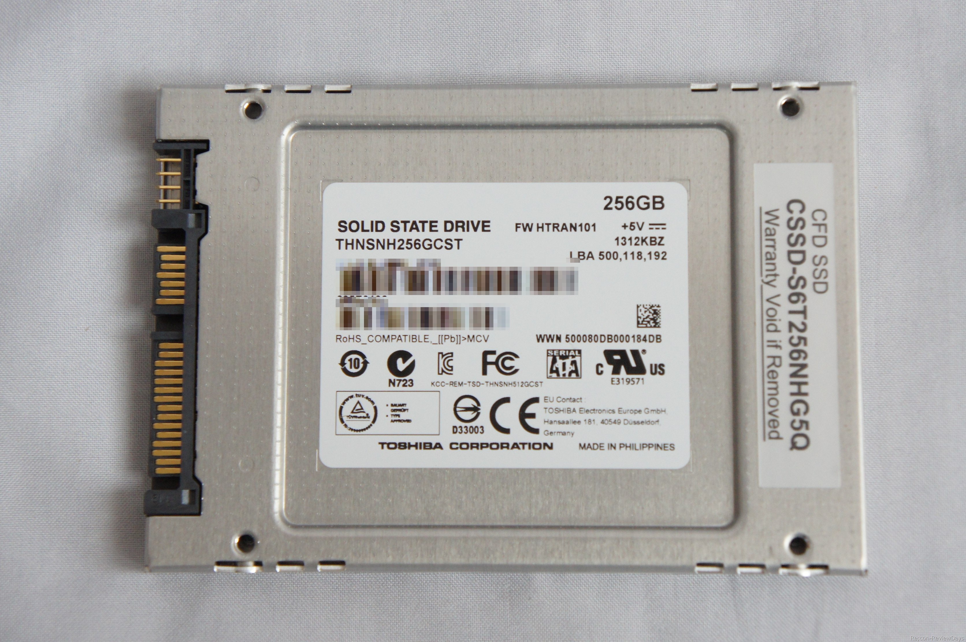 東芝SSD THNSNH256GBST (256GB,9.5mm) 2.5インチSSD