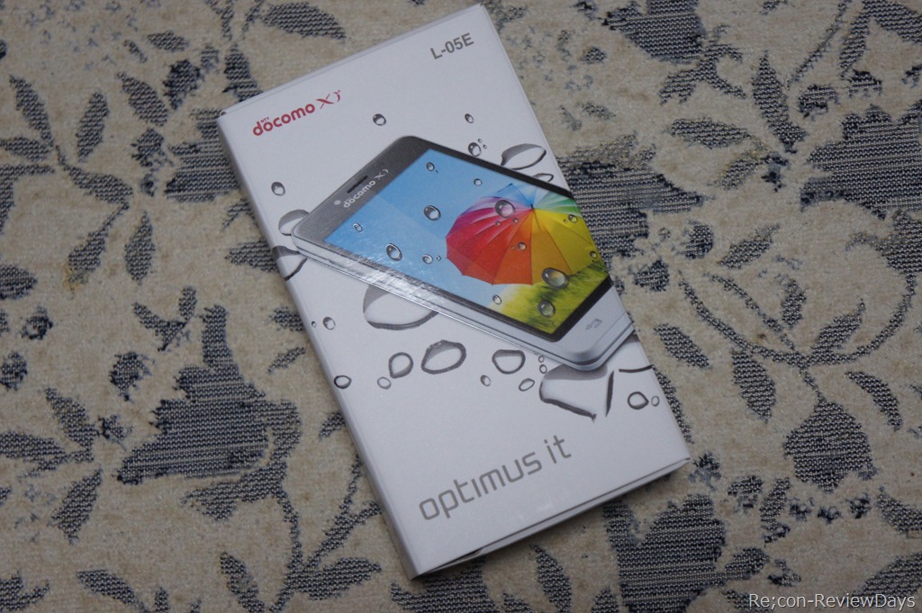 LG Optimus it (L-05E) 発売前夜レビュー 外観をチェックする (1/2) – Recon-ReviewDays