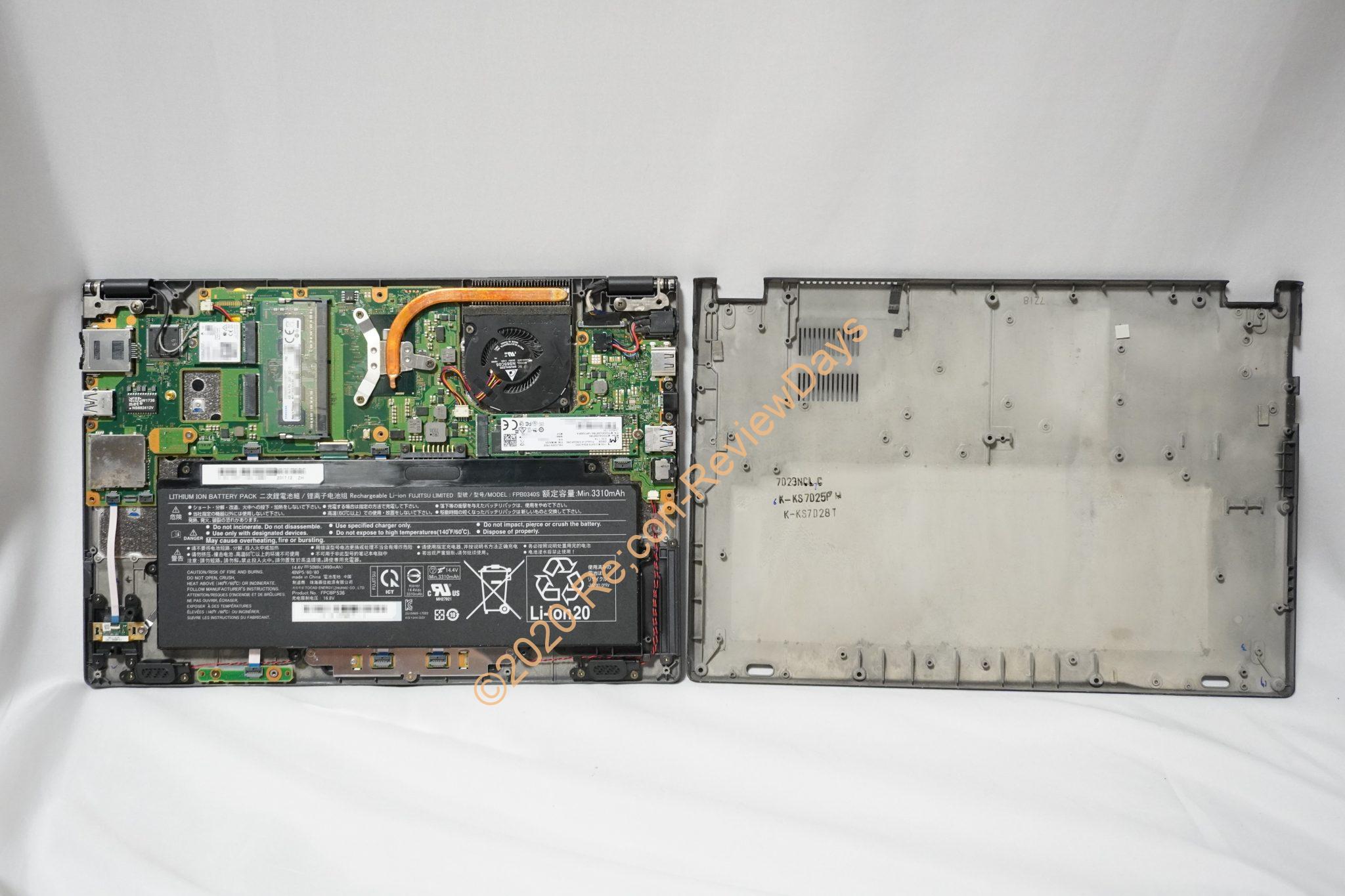 富士通製のモバイルノートPC「LIFEBOOK U937/R」を分解してメモリやSSD 