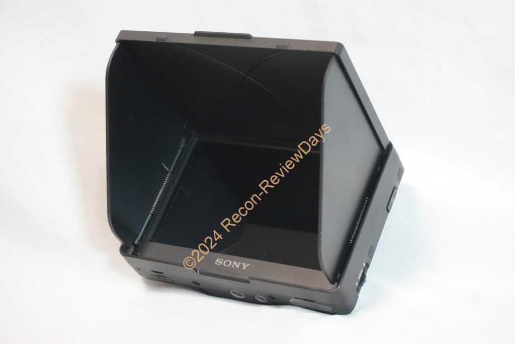 SONY製の一眼レフ、ビデオカメラ用HDMI対応外付けディスプレイ「CLM-V55」をジャンクで買ってきました