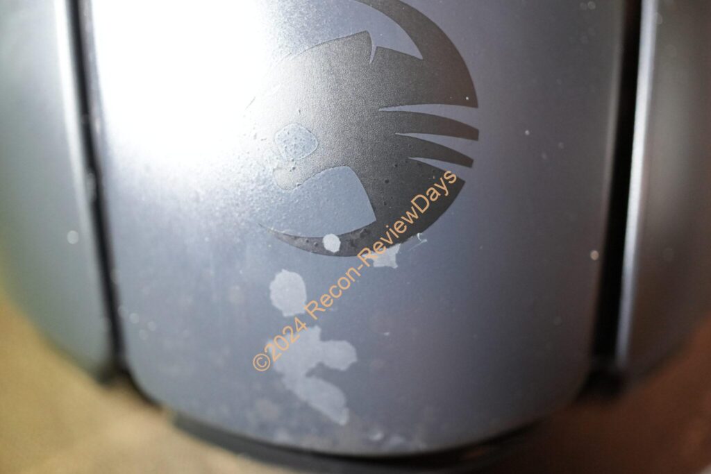ROCCAT製のゲーミングマウス「KONE AIMO Remastered」の塗装がまた剥げてきました