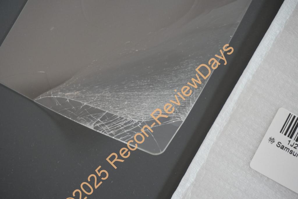 AliExpressで購入したスマホ用液晶保護ガラスが破損していた為返金依頼を掛けました