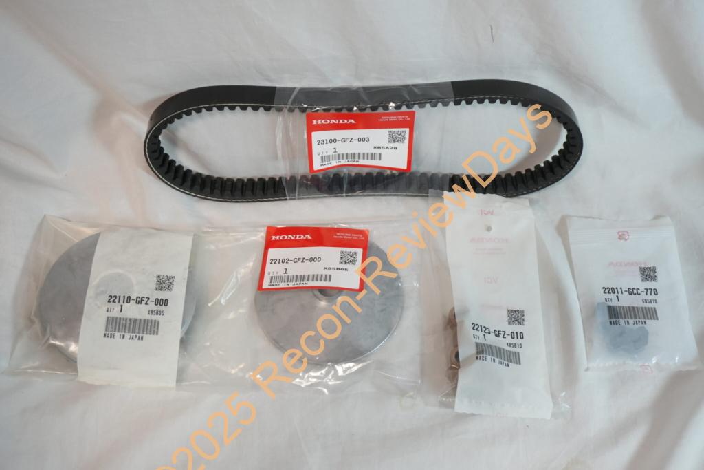 ジャイロキャノピーの駆動系メンテナンスに便利な「ウェイトローラー、プーリーフェイス、プーリーカバー、スライドピース、ドライブベルトセット」を購入