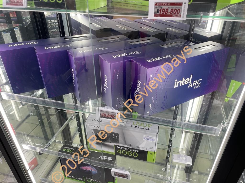 Intel ARC B580 Limited Edition 12GBを購入しました