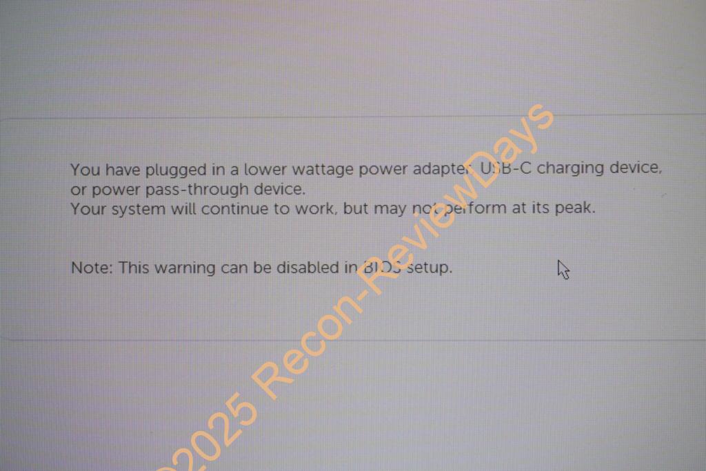 DELL製のノートPCで純正ACアダプタ以外、もしくは要求出力を満たさないACアダプタを接続時に出るメッセージを消す方法について
